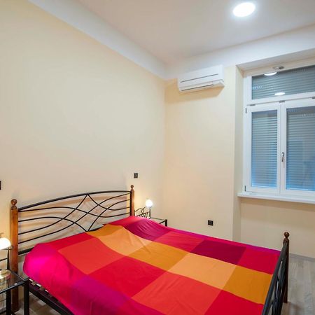 Apartments Villa Adrienne มาลีโลชินจ์ ภายนอก รูปภาพ